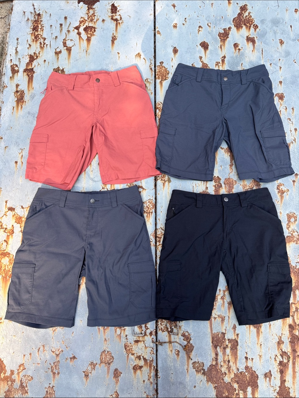 5 pair Womens Shorts- (4) Duluth (1) 5.11 Tactical